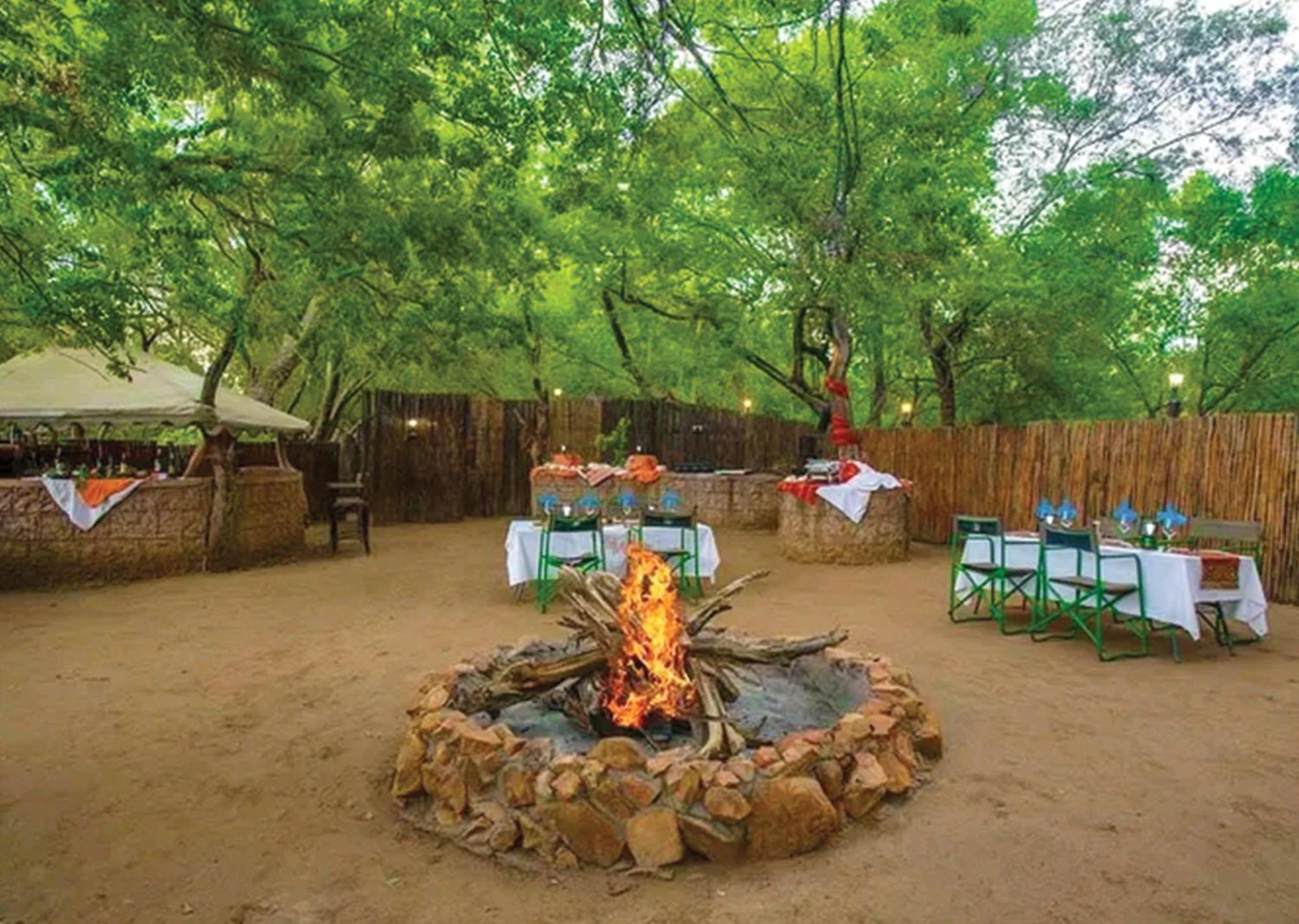 Madikwe River Lodge By Dream Resorts マディクウェ野生保護区 エクステリア 写真
